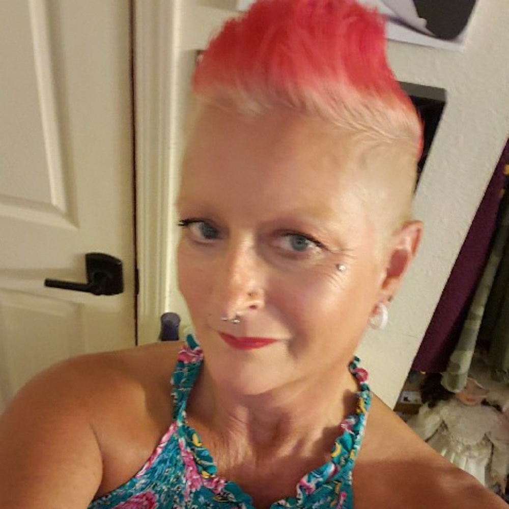 Meet your Posher, Wendy